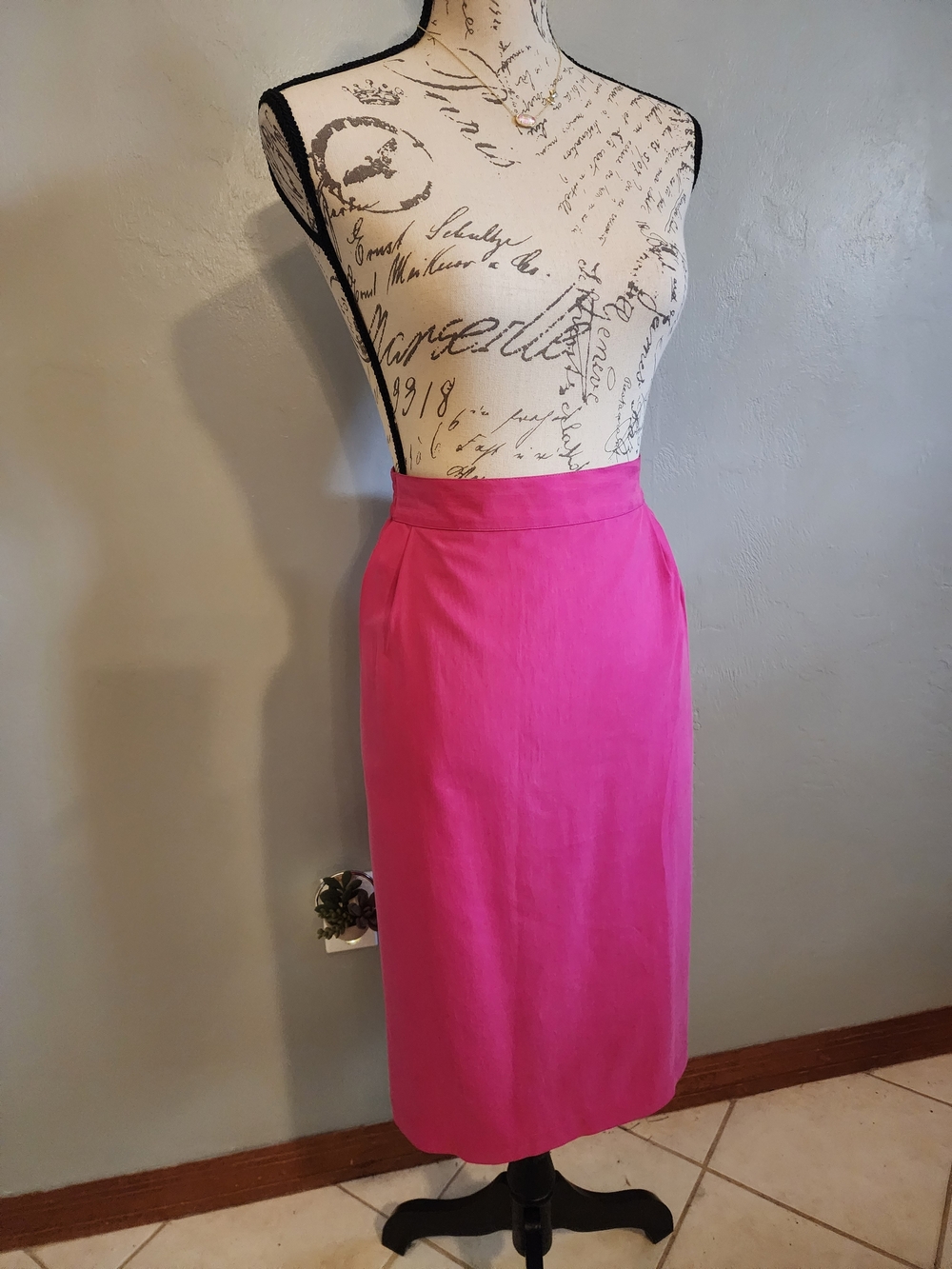 Vintage Liz Claiborne Silk Hot Pink Pencil Skirt